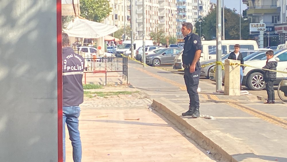 Oyun merkezinde çekiçli, bıçaklı, silahlı kavga: Ortalık savaş alanına döndü