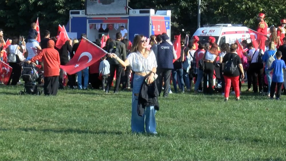 Cumhuriyetin 100. yıl çoşkusu Maltepe Etkinlik Alanı'nda başladı