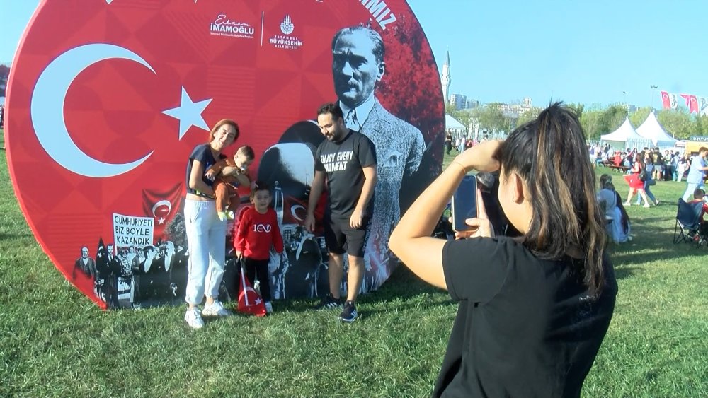 Cumhuriyetin 100. yıl çoşkusu Maltepe Etkinlik Alanı'nda başladı