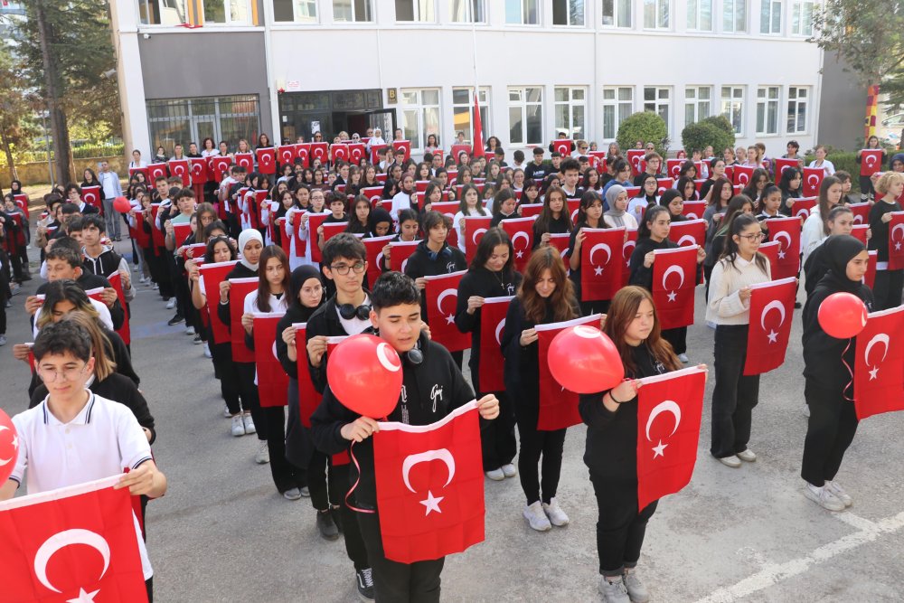 Cumhuriyet’in 100’üncü yılına 1000 bayraklı kutlama