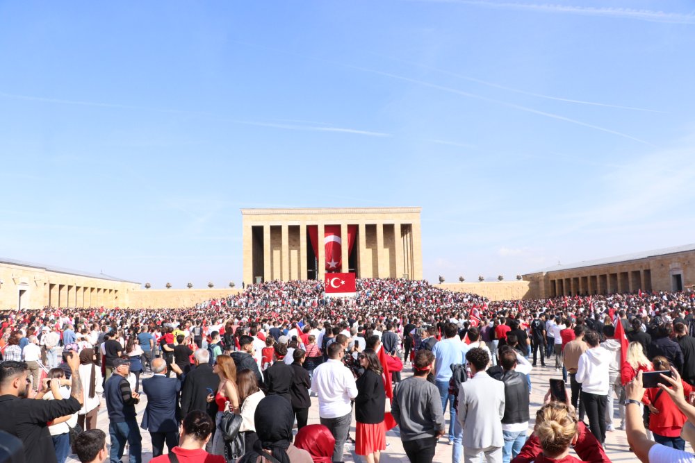 Anıtkabir doldu taştı