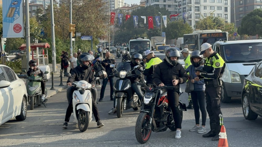 Kurallara uymayan motosiklet sürücülerine ceza