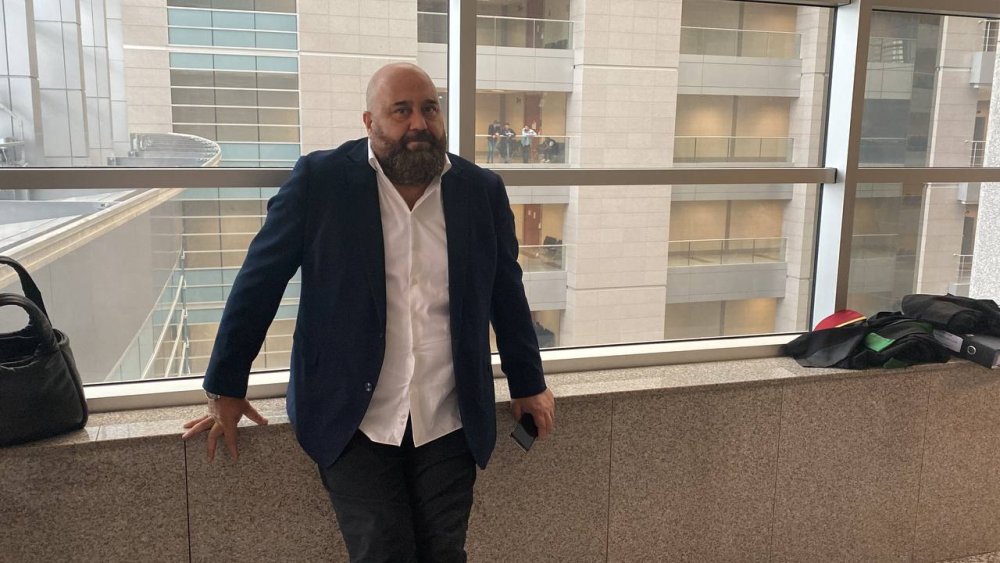 Somer Sivrioğlu hakim karşısına çıktı: Sorumluluğu belediyeye attı, suçlamaları reddetti