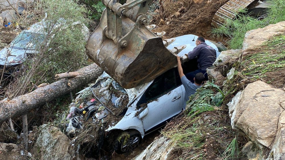 Aydın'da sel felaket getirdi: 3 ölü, 1 kayıp