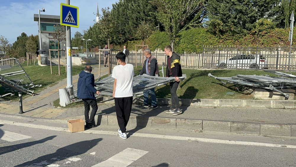 İstanbul Maratonu nedeniyle kapalı olan yollar trafiğe açıldı