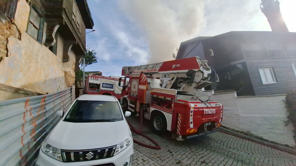 Doğal gaz sobasından çıkan yangın kontrol altına alındı