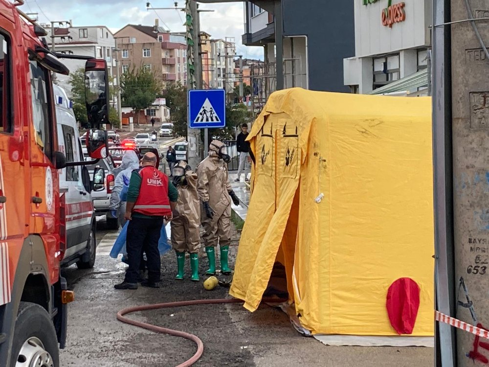 Kargo paketinde kimyasal sızıntı paniği: 14 kişi hastanelik oldu