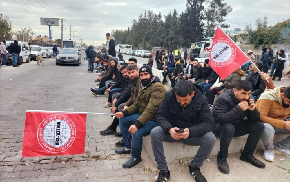 Özak tekstil işçilerine coplu müdahale: Aralarında sendika başkanının da olduğu 9 kişi gözaltında