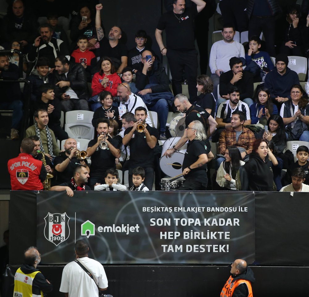 Beşiktaş, Anadolu Efes'i devirdi!