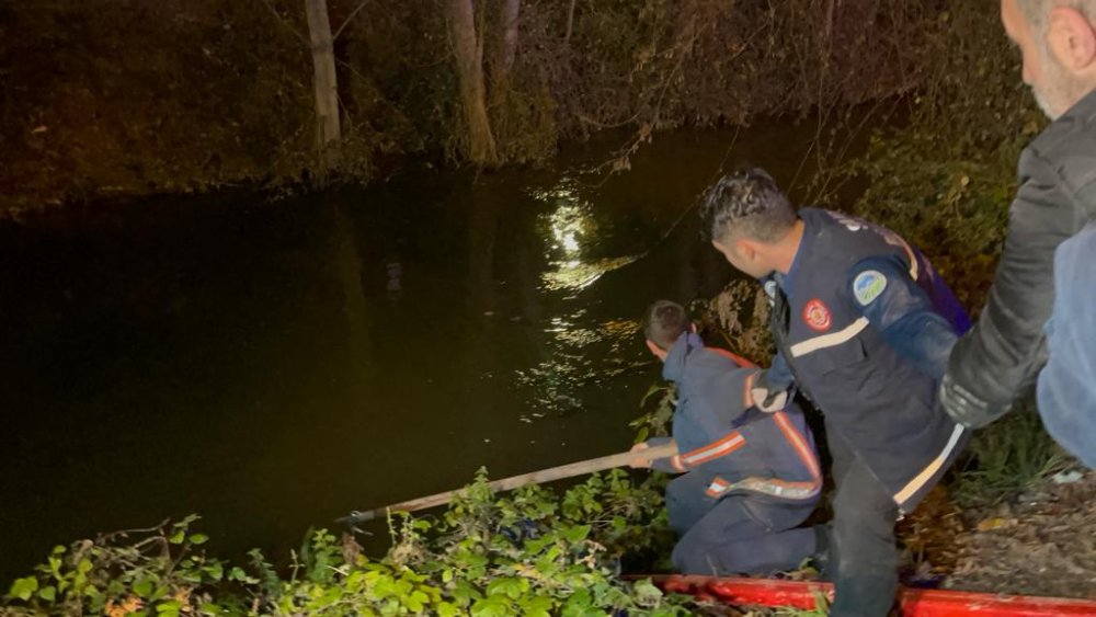 Sakarya'da bulunan derede erkek cesedi bulundu