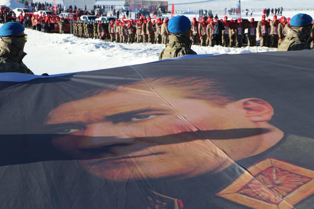 Sarıkamış şehitleri, düzenlenen yürüyüşle anıldı