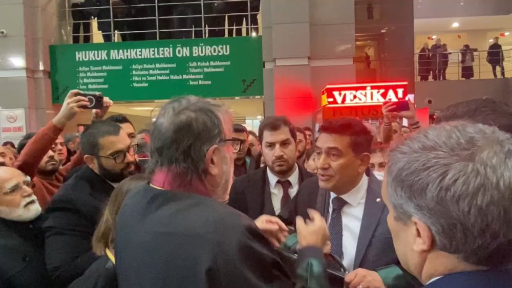 Avukatların "Can Atalay" açıklamasında arbede çıktı!