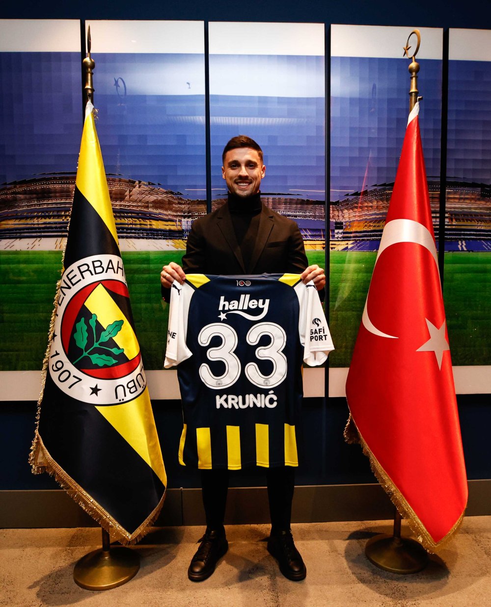 Fenerbahçe Rade Krunic'i resmen duyurdu