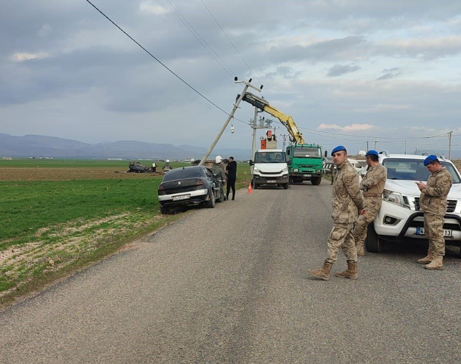 Aileler arasında adaylık anlaşmazlığı: Araçlarıyla birbirini kovaladılar, kaza yapınca kavga ettiler