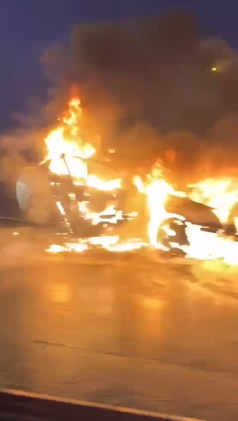 15 Temmuz Şehitler Köprüsü'nde araç yangını: Trafikte yoğunluk oluştu