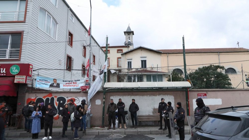 İstanbul Valisi Davut Gül: Bu menfur saldırıyı şiddetle kınıyoruz