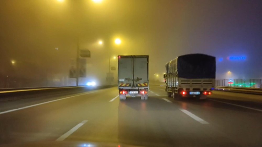 Megakent güne sisli hava ile başladı