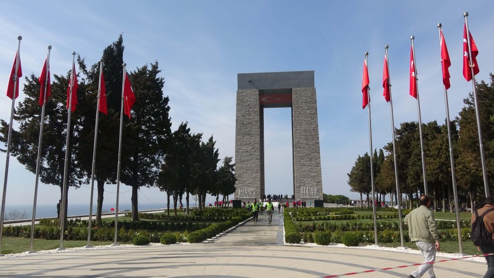 Çanakkale Şehitler Abidesi, yarınki törenler için hazırlıkları tamamlandı