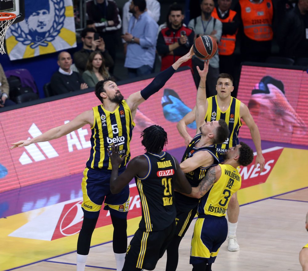 Fenerbahçe Beko Alman rakibi ALBA Berlin'i mağlup etti