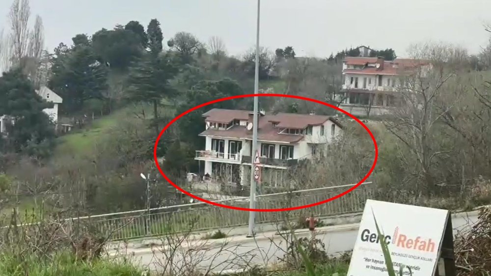 Telefon dolandırıcısı sahte polisler kaldıkları villada yakalandı