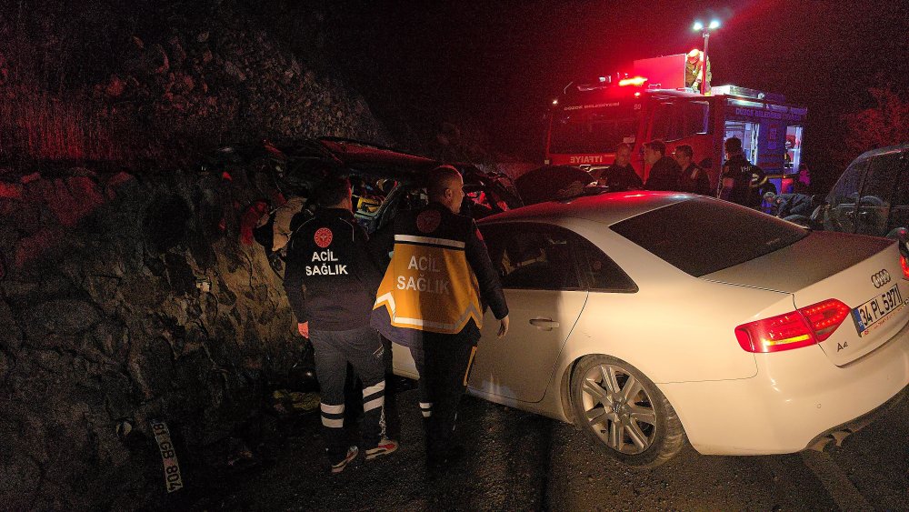 Düzce'de korkutan zincirleme kaza: 1 kişi hayatını kaybetti, 4 yaralı