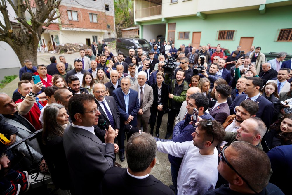 Ekrem İmamoğlu, memleketi Trabzon'da konuştu: 'İnsanları partisinden dolayı ayırt edenlerden olmadık, olmayız'