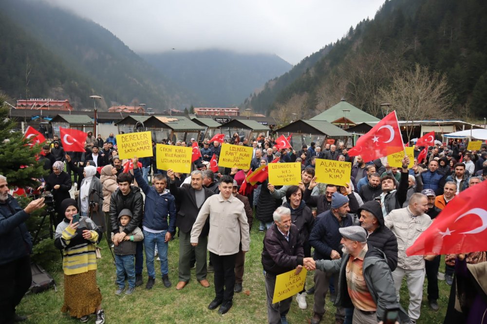 Trabzon'da ‘horonlu-gollü’ HES protestosu: 'Akıl tutulmasıdır'