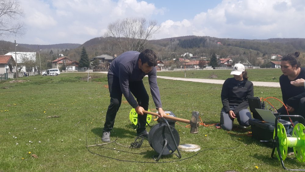 Depreme karşı önlem amacıyla mikrobölgeleme çalışması