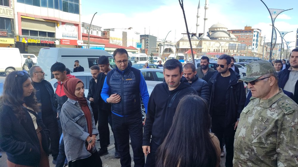 Selçuk Bayraktar Hakkari Çukurca'da