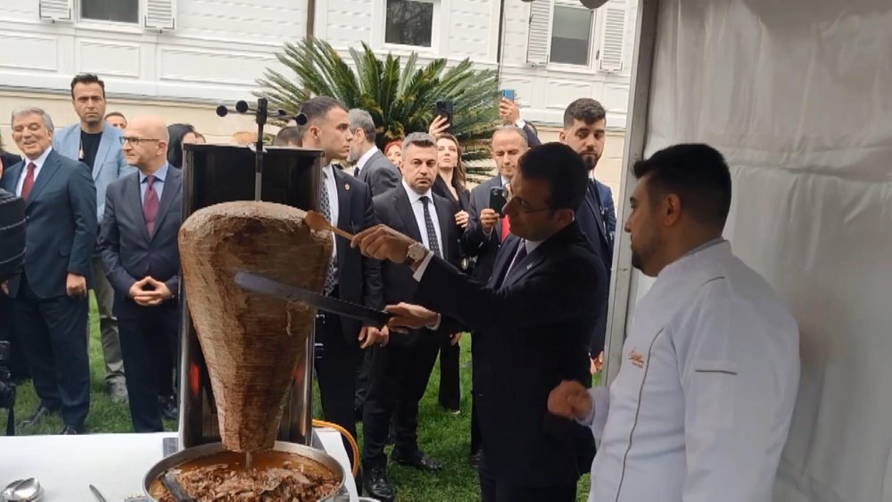 Almanya Cumhurbaşkanı Steinmeier İstanbul'da döner kesti