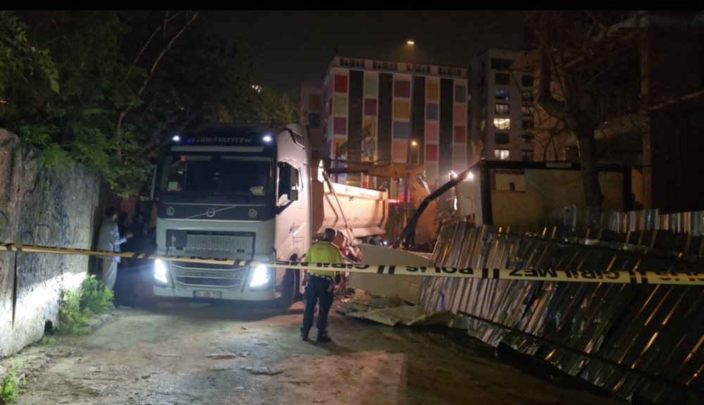 İnşaat işçisinin feci ölümü: Hafriyat kamyonunun altında kalarak can verdi