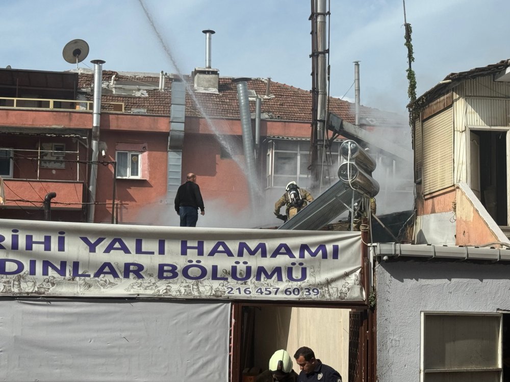 Tarihi hamamda yangın çıktı!