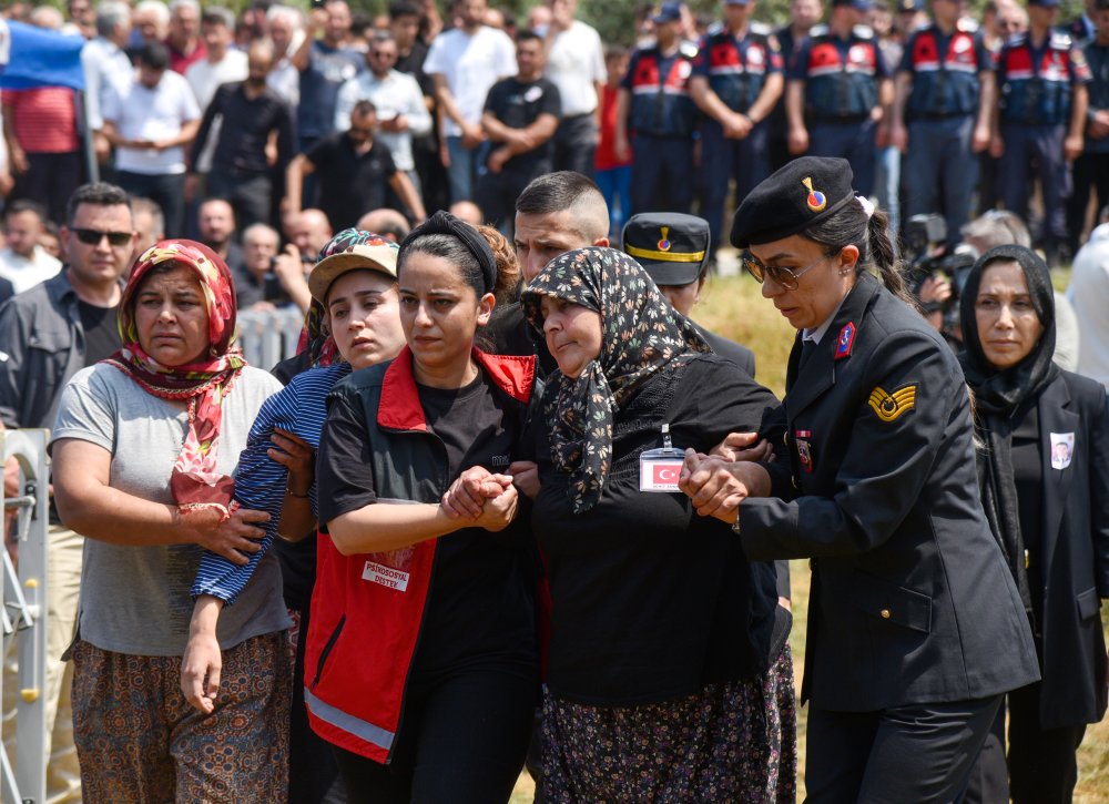 Şehit Astsubay Şen'e gözyaşlarıyla veda: Son yolculuğuna uğurlandı