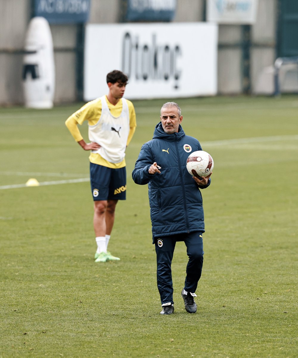 Fenerbahçe'de Konyaspor maçı hazırlıkları sürüyor