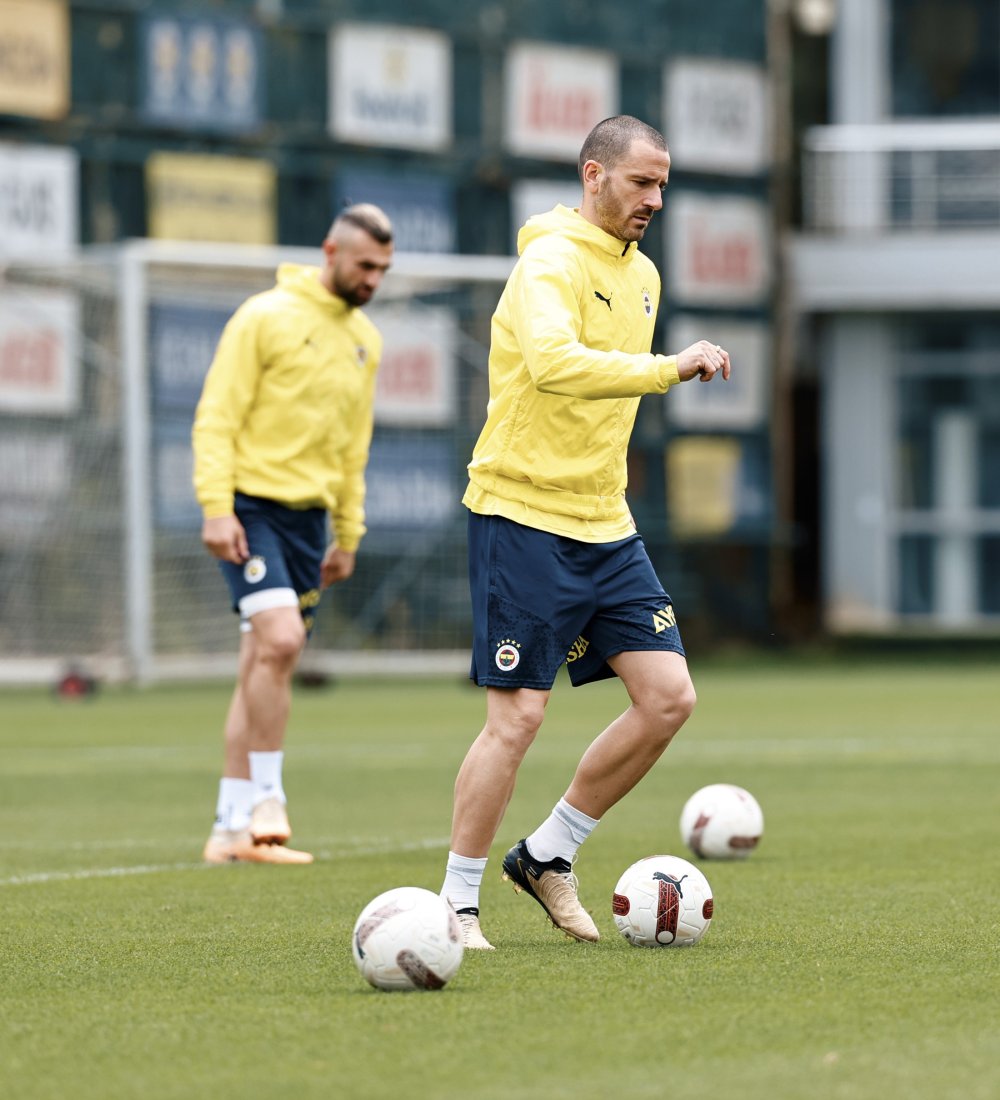 Fenerbahçe, derbi hazırlıklarına ara vermeden başladı