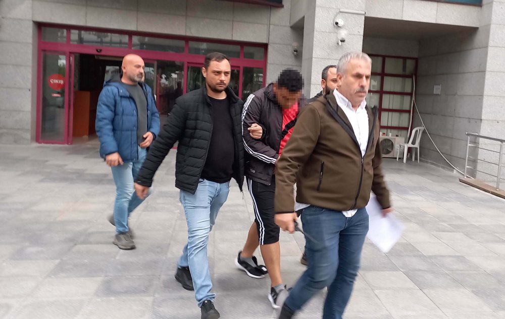 Üniversiteli Ata Emre bıçaklanarak öldürülmüştü: Son görüntüleri ortaya çıktı