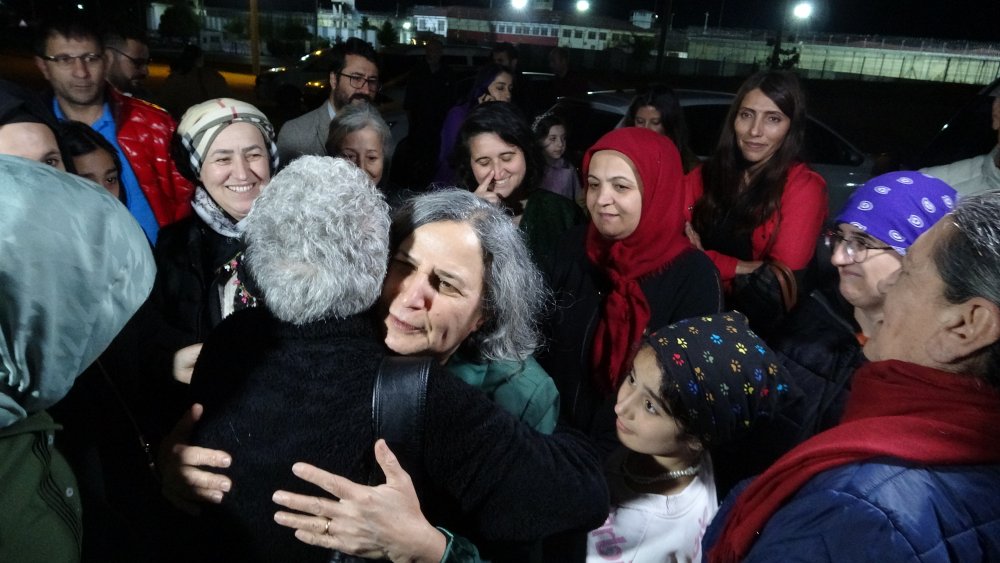 Son dakika! Gültan Kışanak cezaevinden tahliye edildi