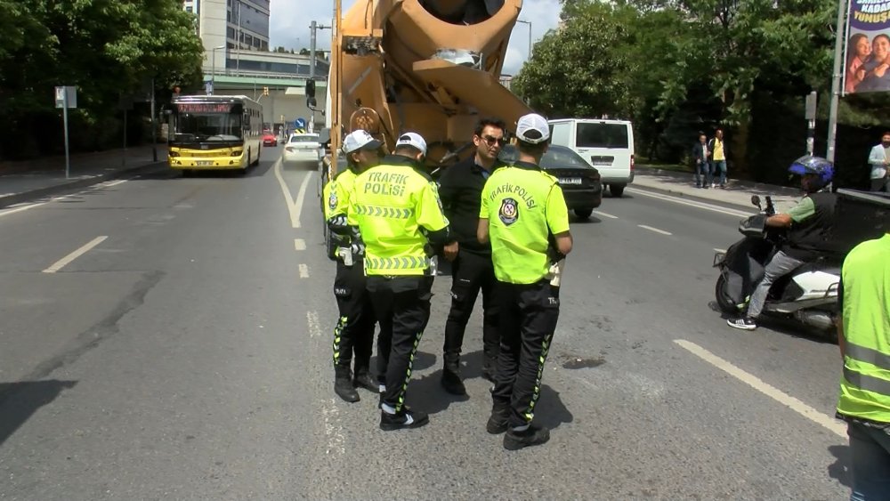 Şişli’de beton mikseri yayaya çarptı: 1 kişi hayatını kaybetti