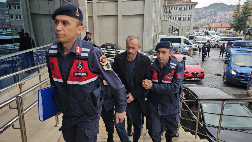 Yakılmış halde cesedi bulunan Afgan madencinin ilk duruşması görüldü! Ocak sahipleri birbirini suçladı: 'Dayıoğlu yak gidelim'