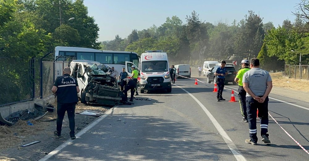 Tekirdağ'da feci kaza! İşçi servis midibüsü ile minibüs çarpıştı: Ölü ve yaralılar var