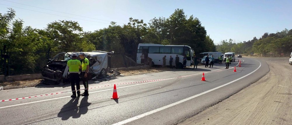 Tekirdağ'da feci kaza! İşçi servis midibüsü ile minibüs çarpıştı: Ölü ve yaralılar var