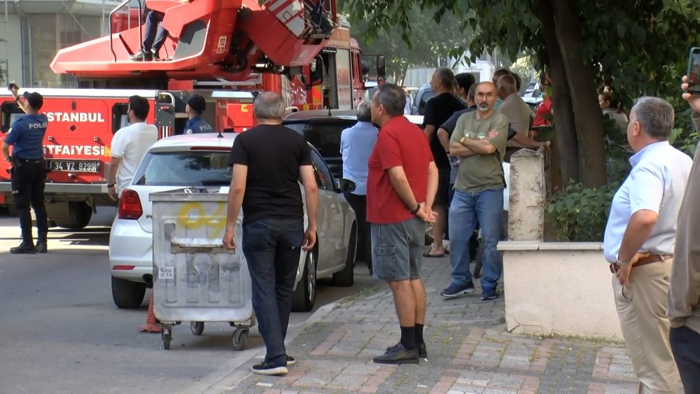 Ünlü oyuncusunun annesinin evinde yangın paniği: Ölümden döndü