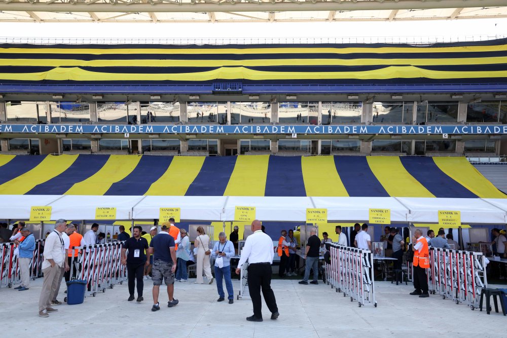 Fenerbahçe'de oy kullanma işlemi tamamlandı