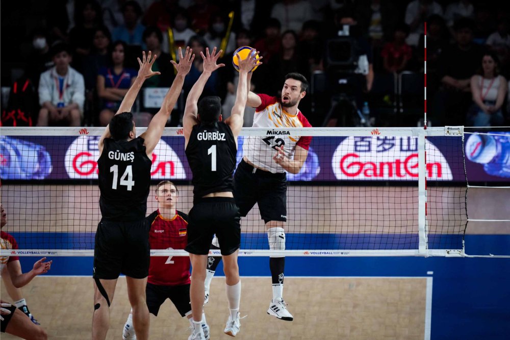 Filenin Efeleri, VNL rekorunun kırıldığı maçta Almanya’ya 3-2 yenildi