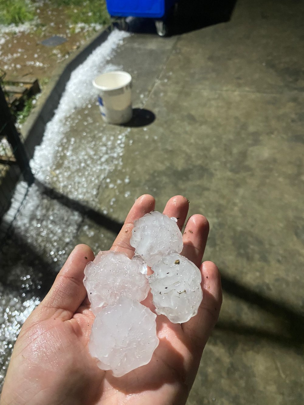 Sakarya’da ceviz büyüklüğünde dolu yağdı