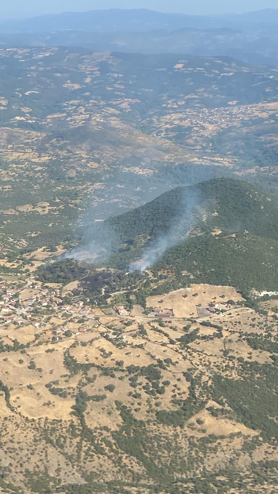 Balıkesir'deki orman yangını söndürüldü