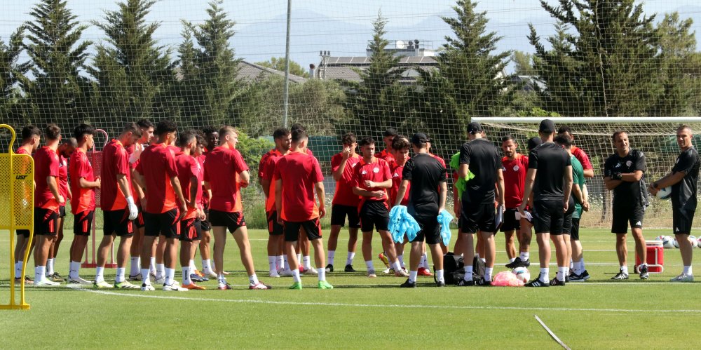 Alex de Souza'lı Antalyaspor yeni sezon hazırlıklarına başladı