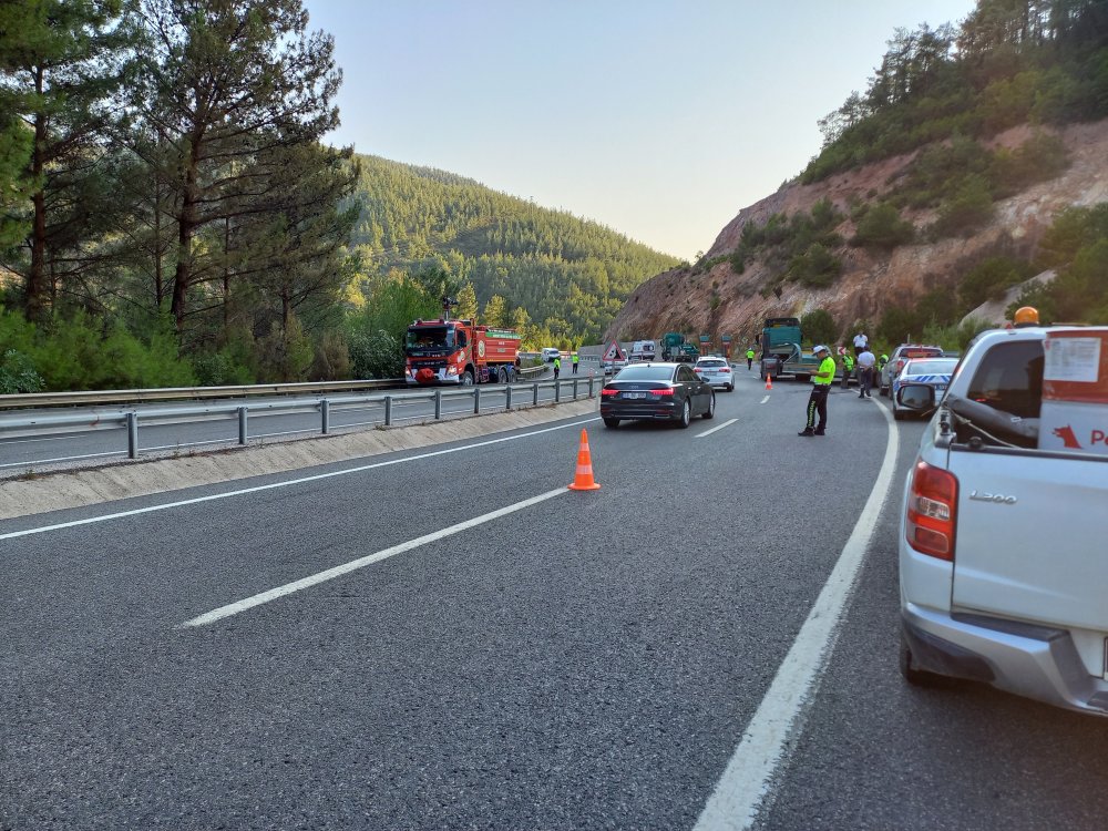 Balıkesir'de orman yangını kontrol altına alındı