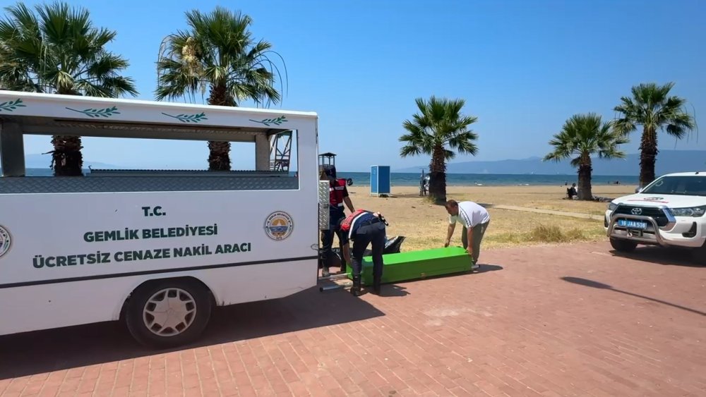 Kıyıya yakın bir noktada erkek cesedi bulundu