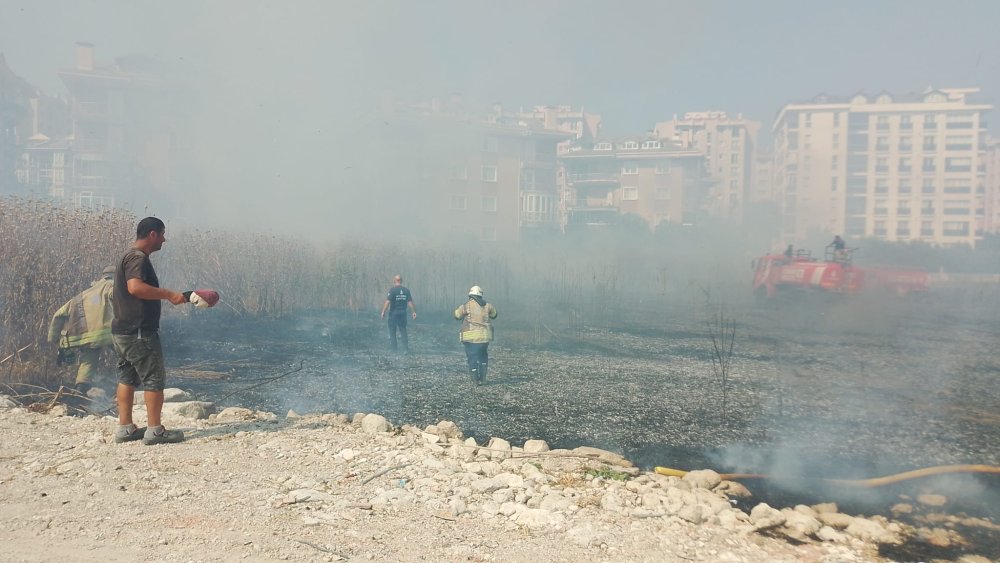 Silivri'de 10 dakika arayla iki yangın çıktı